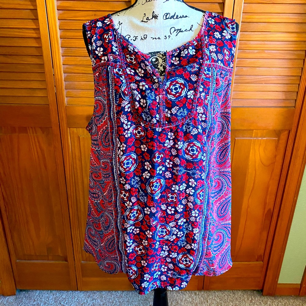 Blue, red and white tank